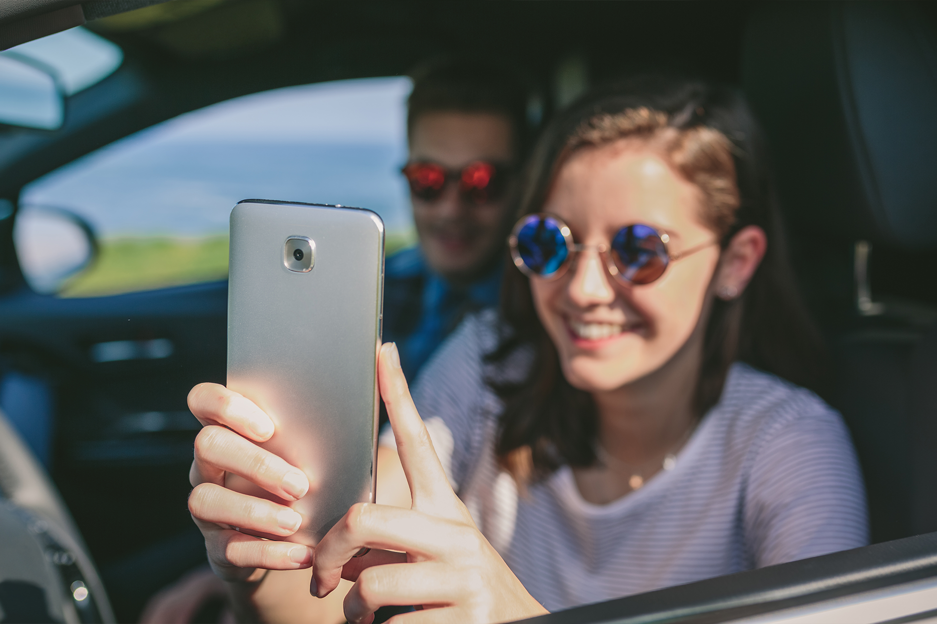 Is livestreaming while driving considered reckless driving?